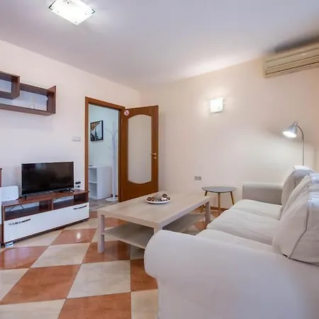 Belleville Lejlighed *